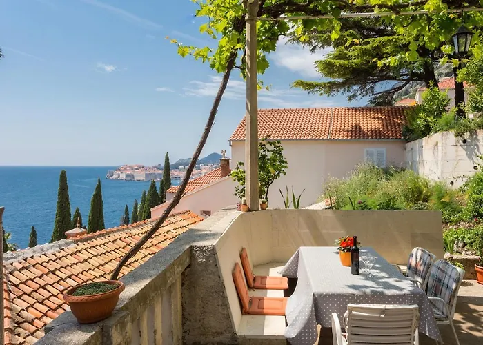 Apartment Perovic