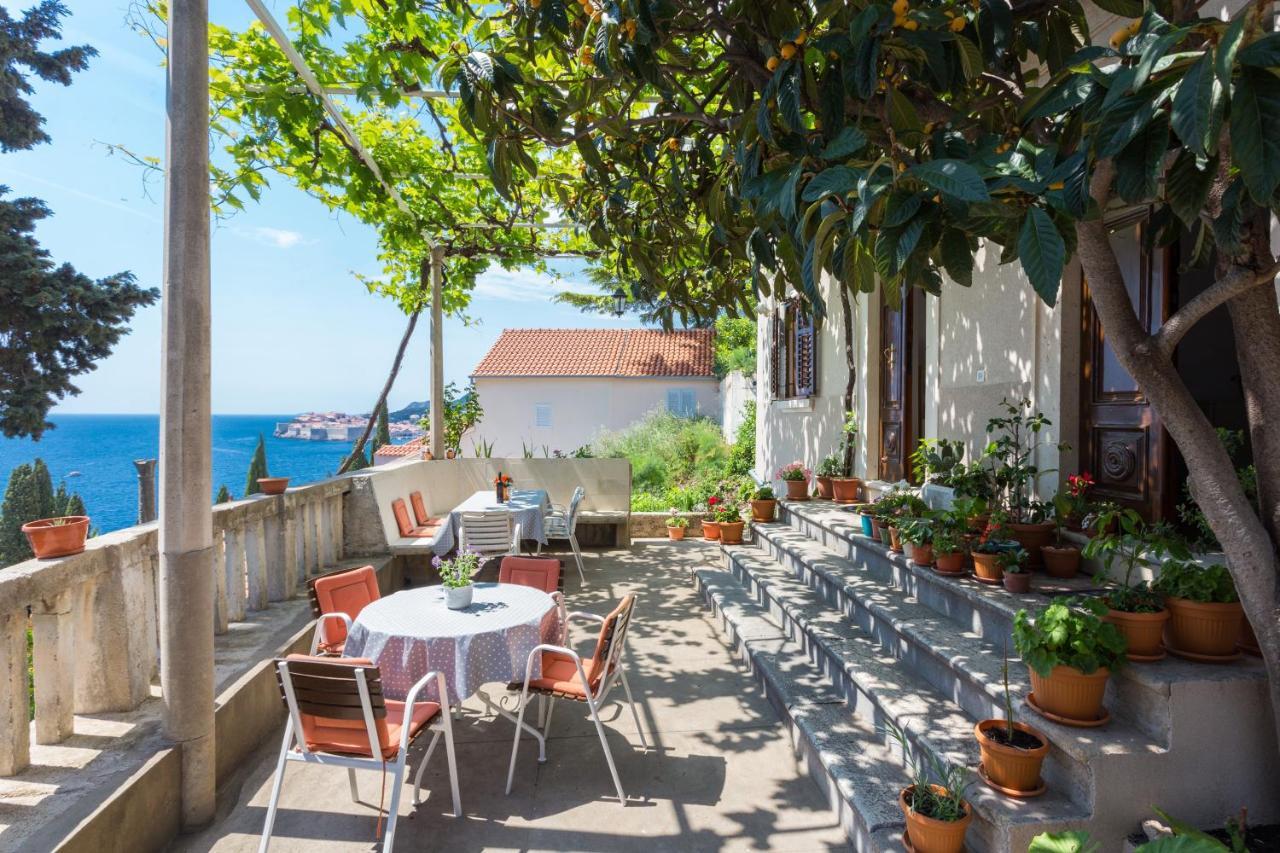 Apartment Perovic *